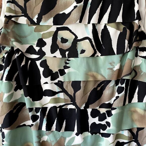 Dressbarn Abstract Print Layered Ruffle Sleeveless Dress Black Green 16 - Picture 4 of 10